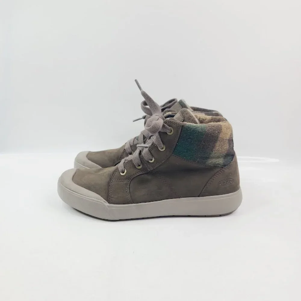 Keen women khaki